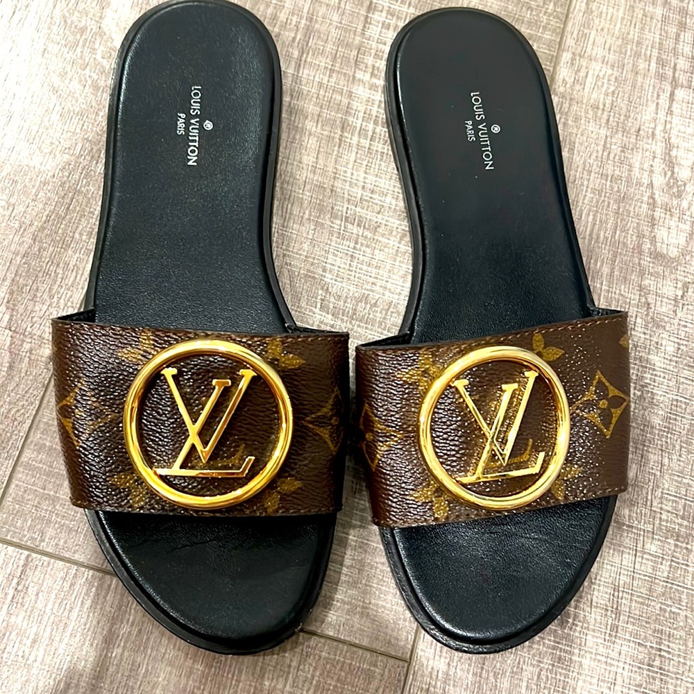 Louis Vuitton flat mule